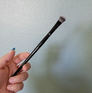 SEPHORA COLLECTION Pro Shadow brush # 14